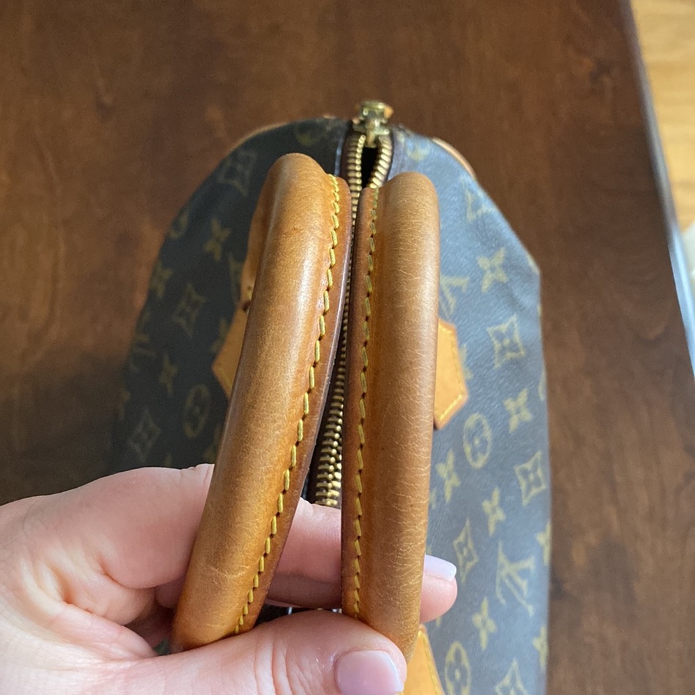 Authentic Louis Vuitton Speedy 25 - Picture 6 of 8
